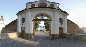 КРЕХІВ :: Монастир св. Миколая